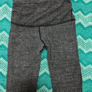 Super High waisted lulu pants with heel hole